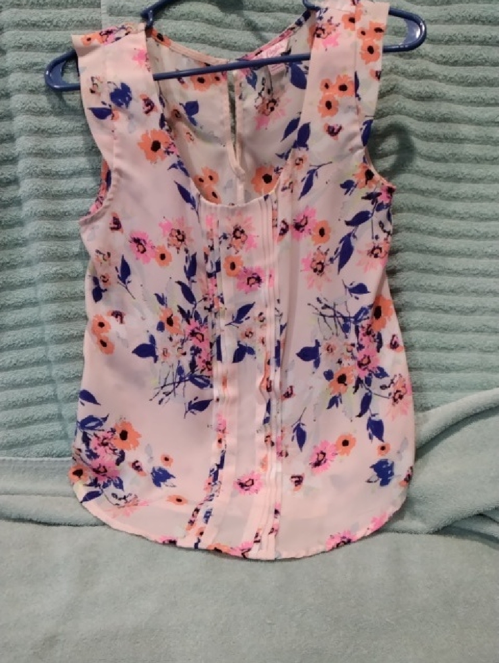 Dressy Or Casual Pink Top With Blue Flowers.